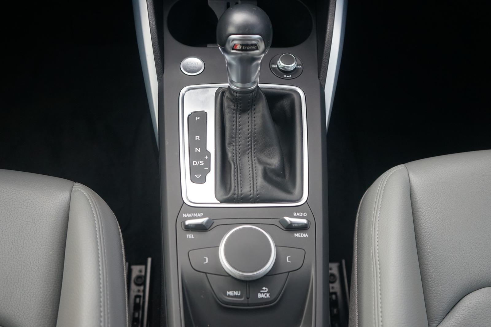 Audi Q2 35 1.5 TFSI advanced LED Navi Tempomat Leder, миниатюра 12
