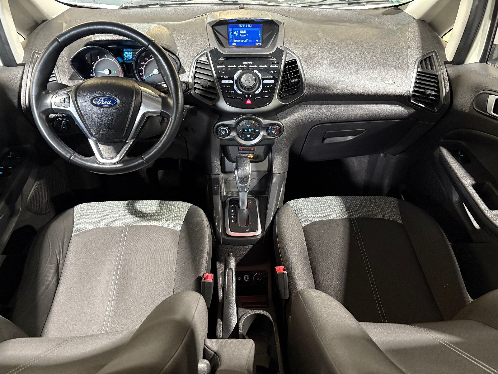 Fahrzeugabbildung Ford EcoSport Trend/8-FACH&SHZ/KLIMA/NAVI/PDC