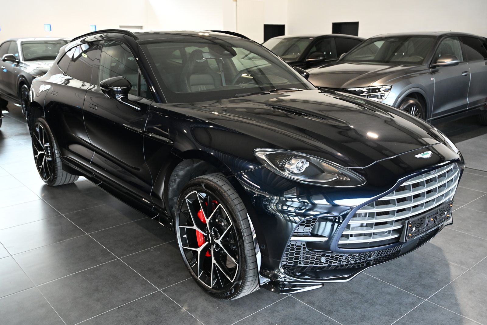 Aston Martin DBX 707 Ultramarine Black/Inspire Sport/23Fortis imagem 3