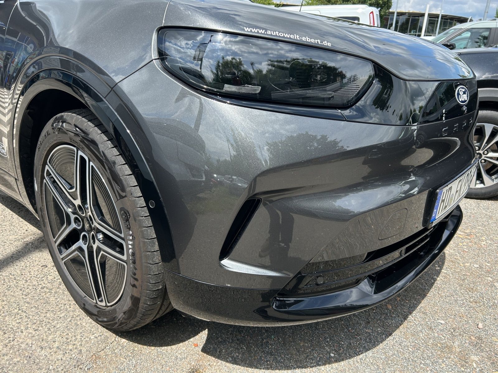 Fahrzeugabbildung Ford Capri Premium 79KW 340PS Glasdach AHK PDC