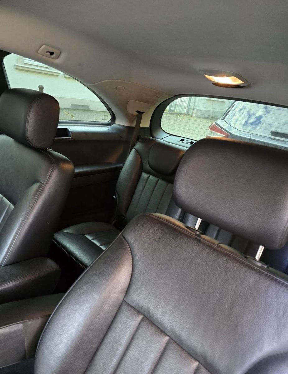 Mercedes-Benz R320 2007 — photo 8
