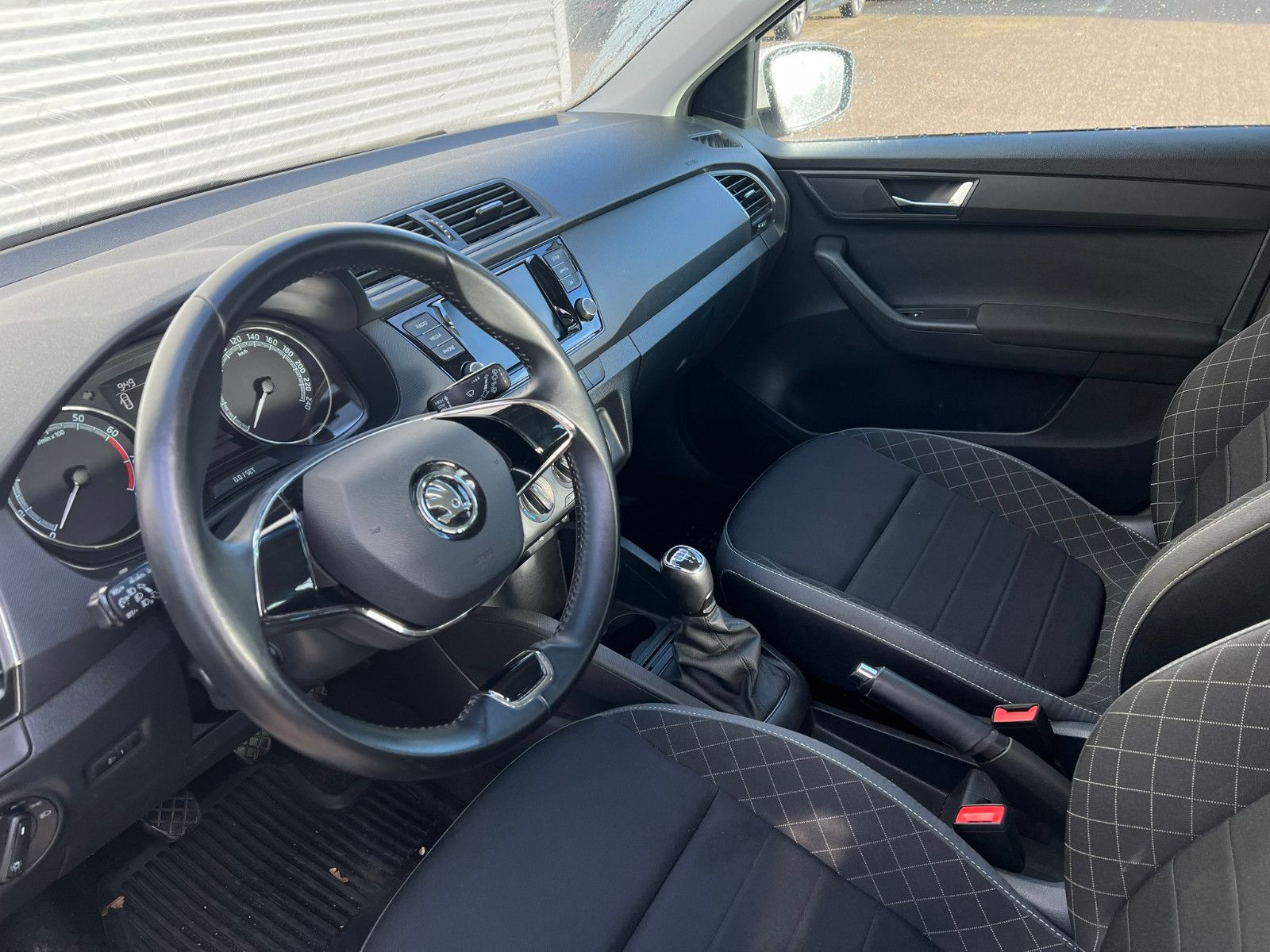 Fahrzeugabbildung SKODA Fabia Combi 1.0 TSI