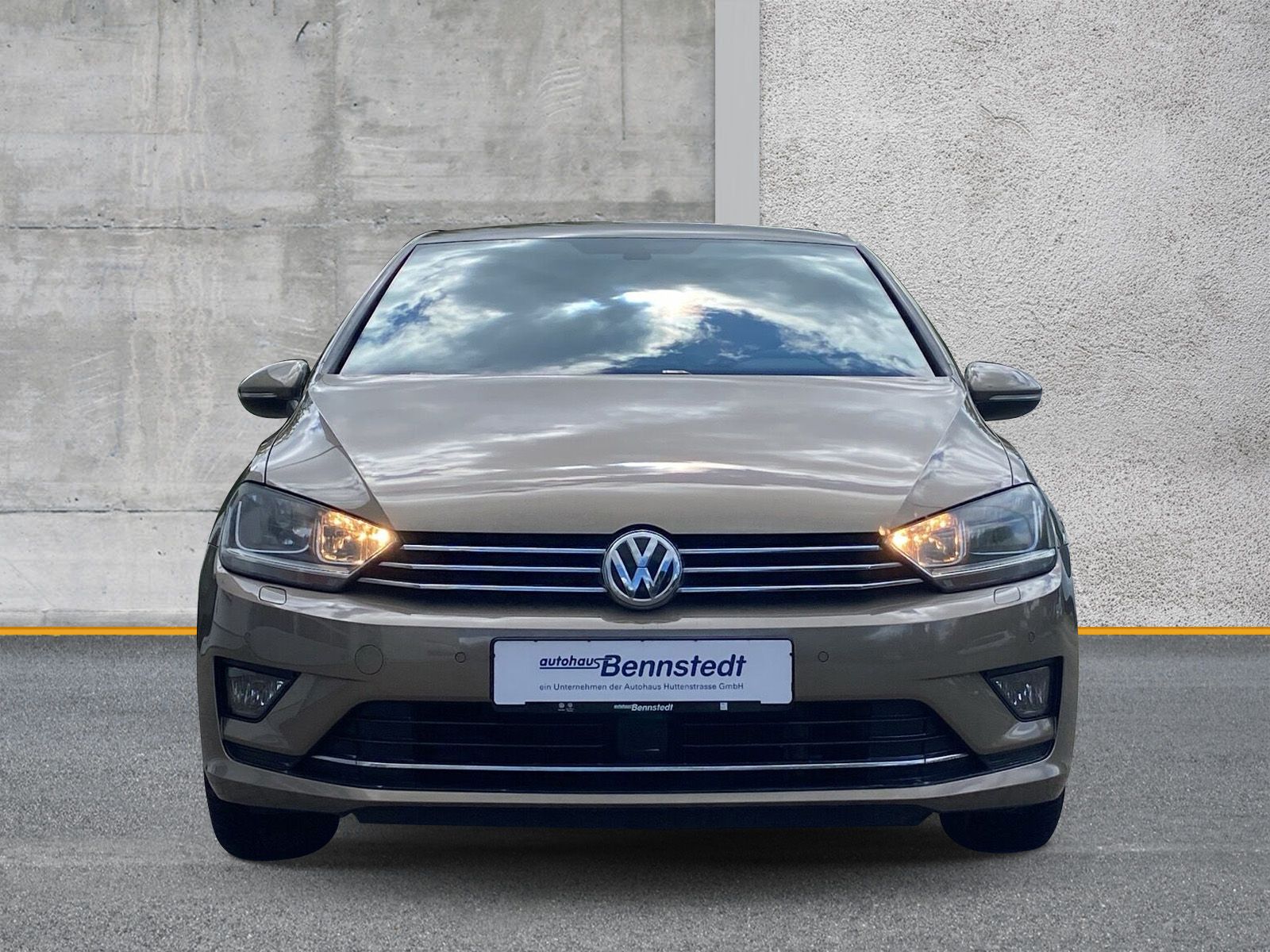 Fahrzeugabbildung Volkswagen Golf Sportsvan 1.2 TSI DSG Sound KAMERA APP BLIN