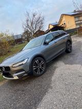 Volvo V90 Cross Country D4 AWD Pro Geartronic Pro - Volvo V90 Cross Country aus 2017