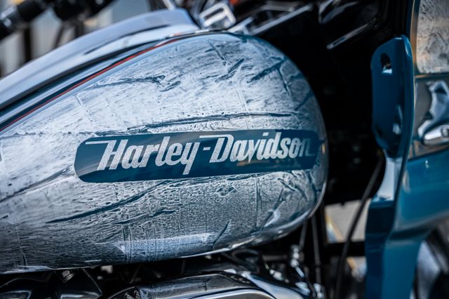 Fahrzeugabbildung Harley-Davidson ROAD GLIDE SPECIAL 114 FLTRXS - SONDER LACK-