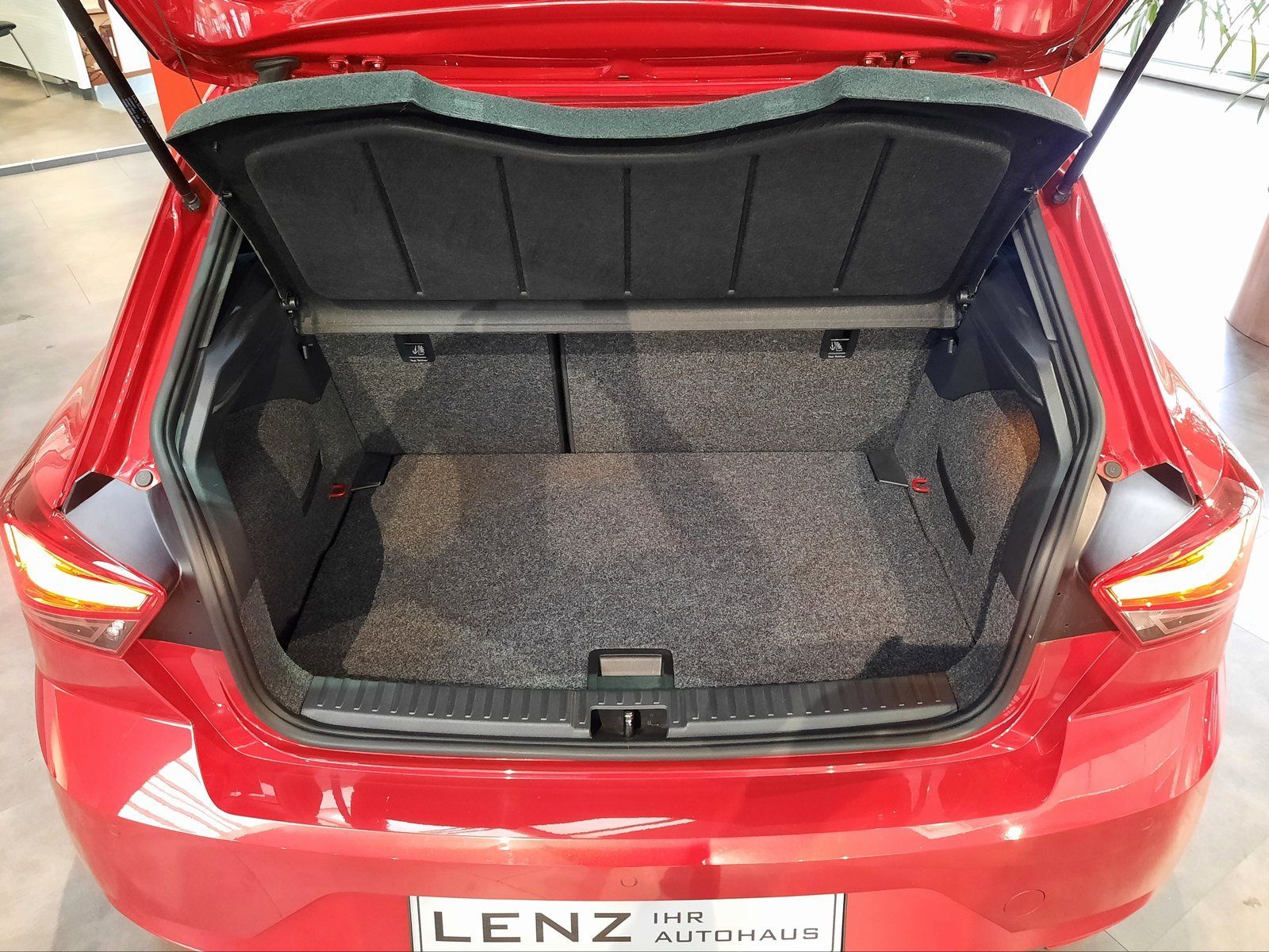 Fahrzeugabbildung SEAT Ibiza FR TSI *Navi*Cam*LED*Einparkh*MirrorLink*