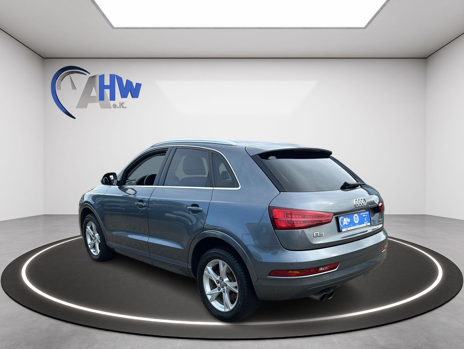 Fahrzeugabbildung Audi Q3 2,0 TFSI sport quattro