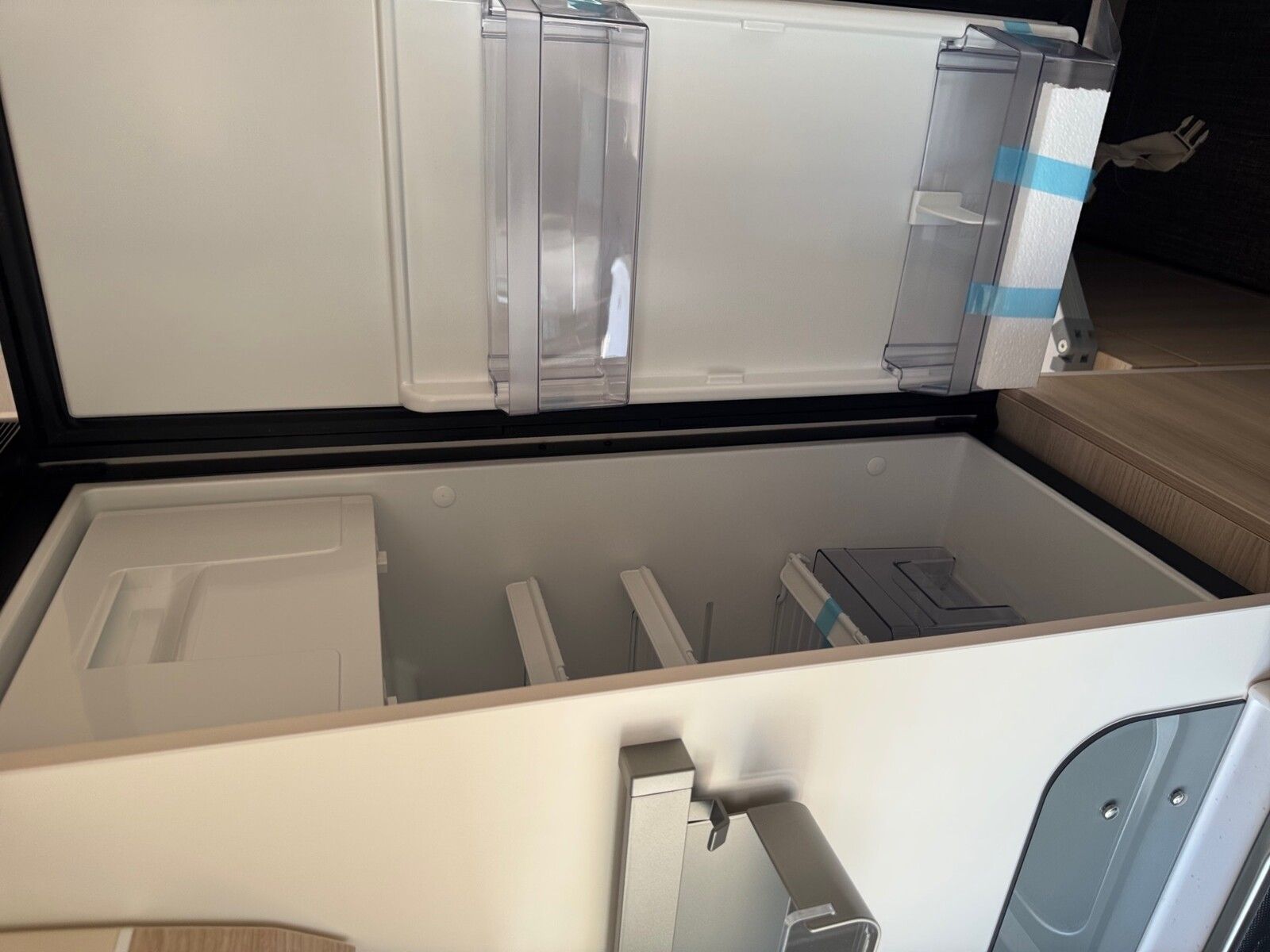 Fahrzeugabbildung Eura Mobil Van V 635 EB Klimaauto., Solar, Fahrassistenzpak