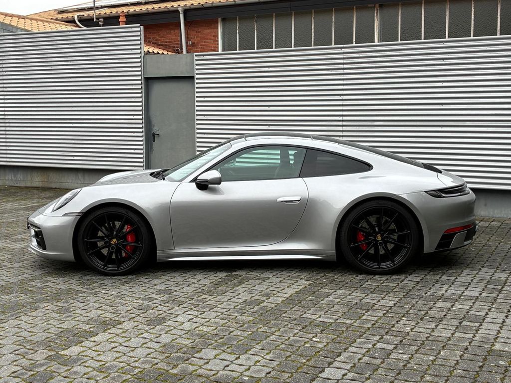 PORSCHE 911 2020