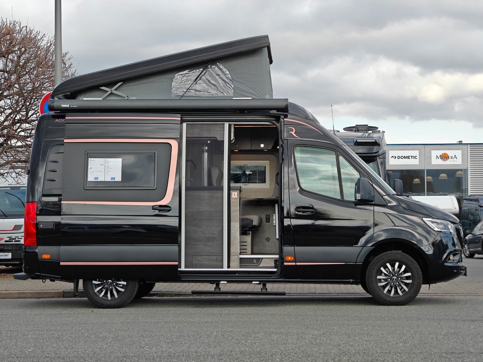 Fahrzeugabbildung Robeta Adonis - Luxus Campervan mit Aufstelldach