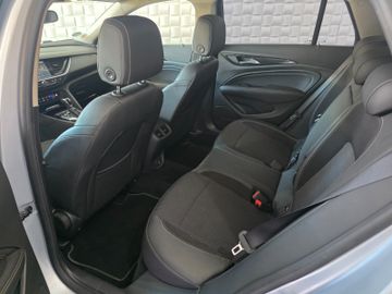 Opel Insignia - 9