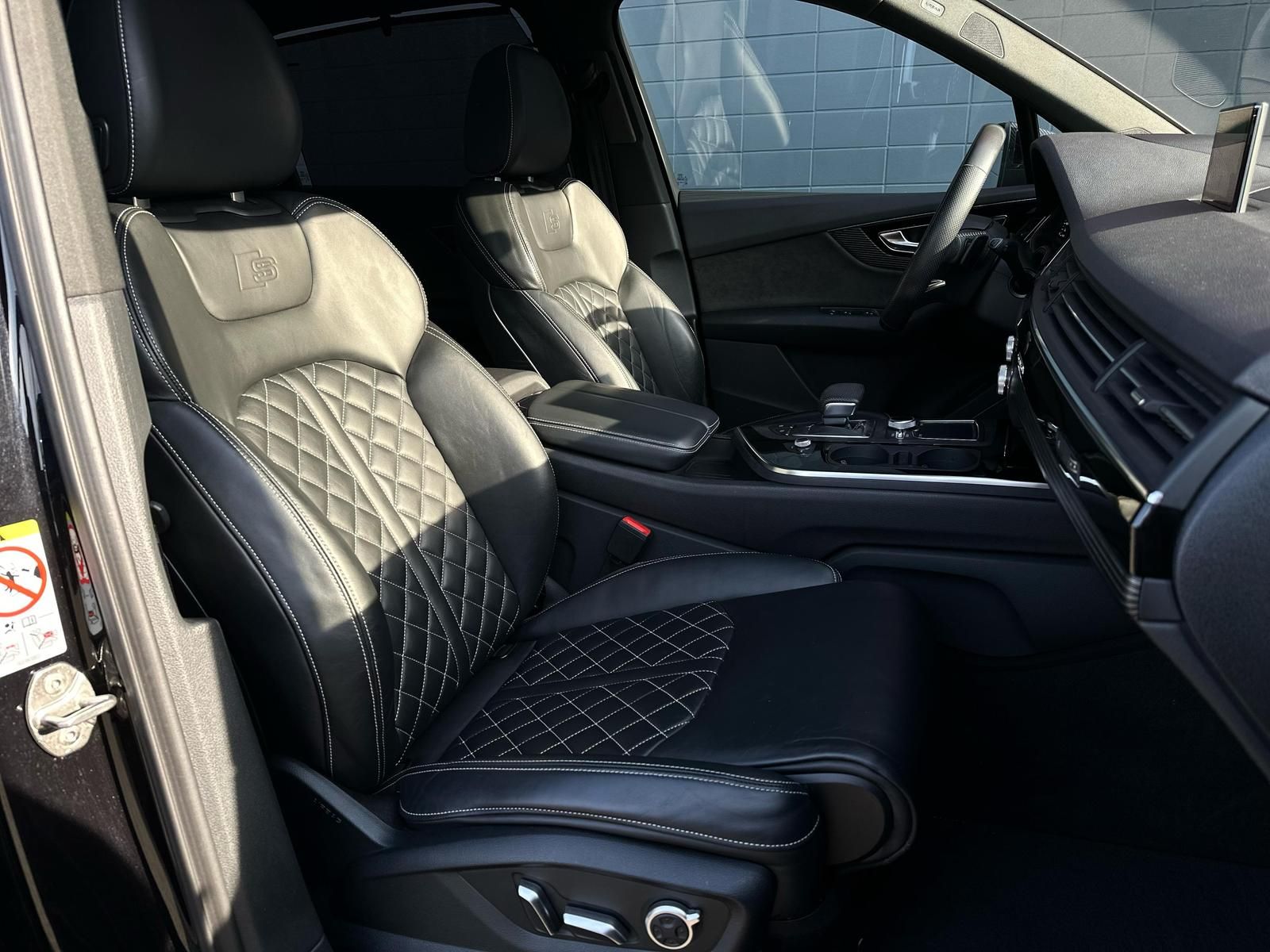AUDI Q7 50TDI S LINE QUATTRO BLACK FULL OPTION #MWST - Image 16