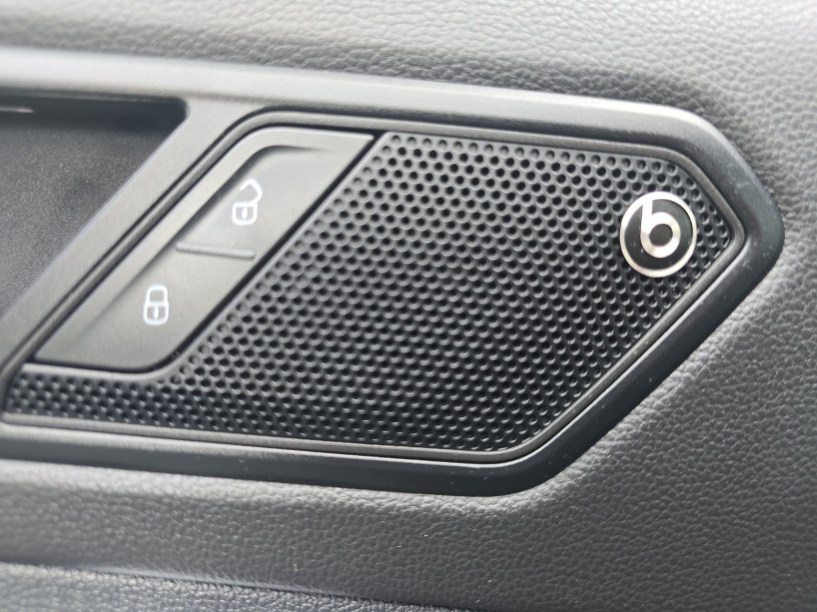 Fahrzeugabbildung SEAT Tarraco Xcellence 4Drive/7-Sitzer/360°