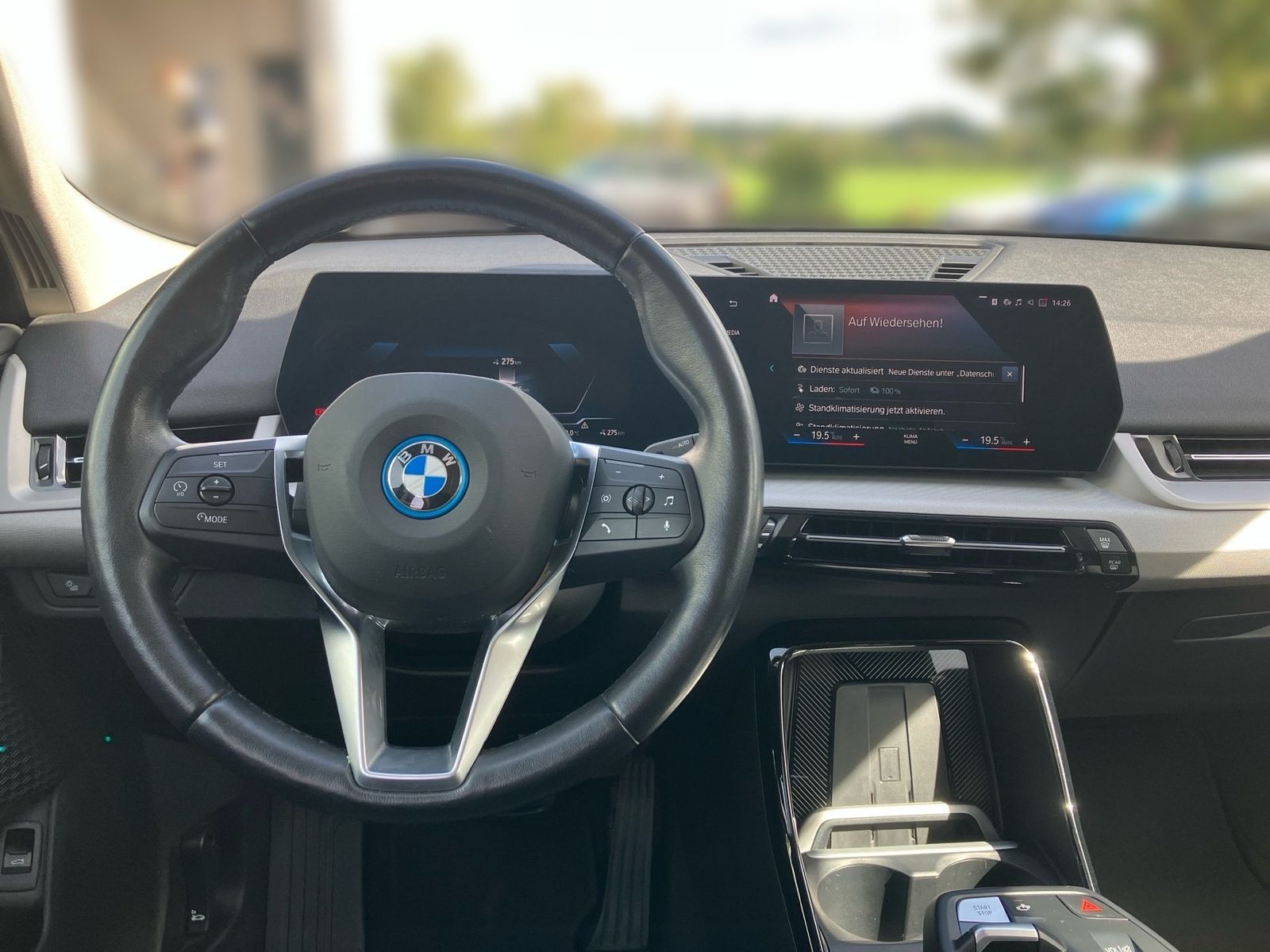 BMW iX1 xDrive30 Navi ad.LED DA RFK PA Sportsitze foto 3