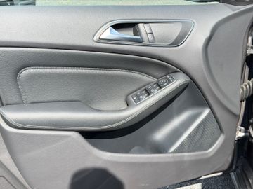 Mercedes B 180 - 9