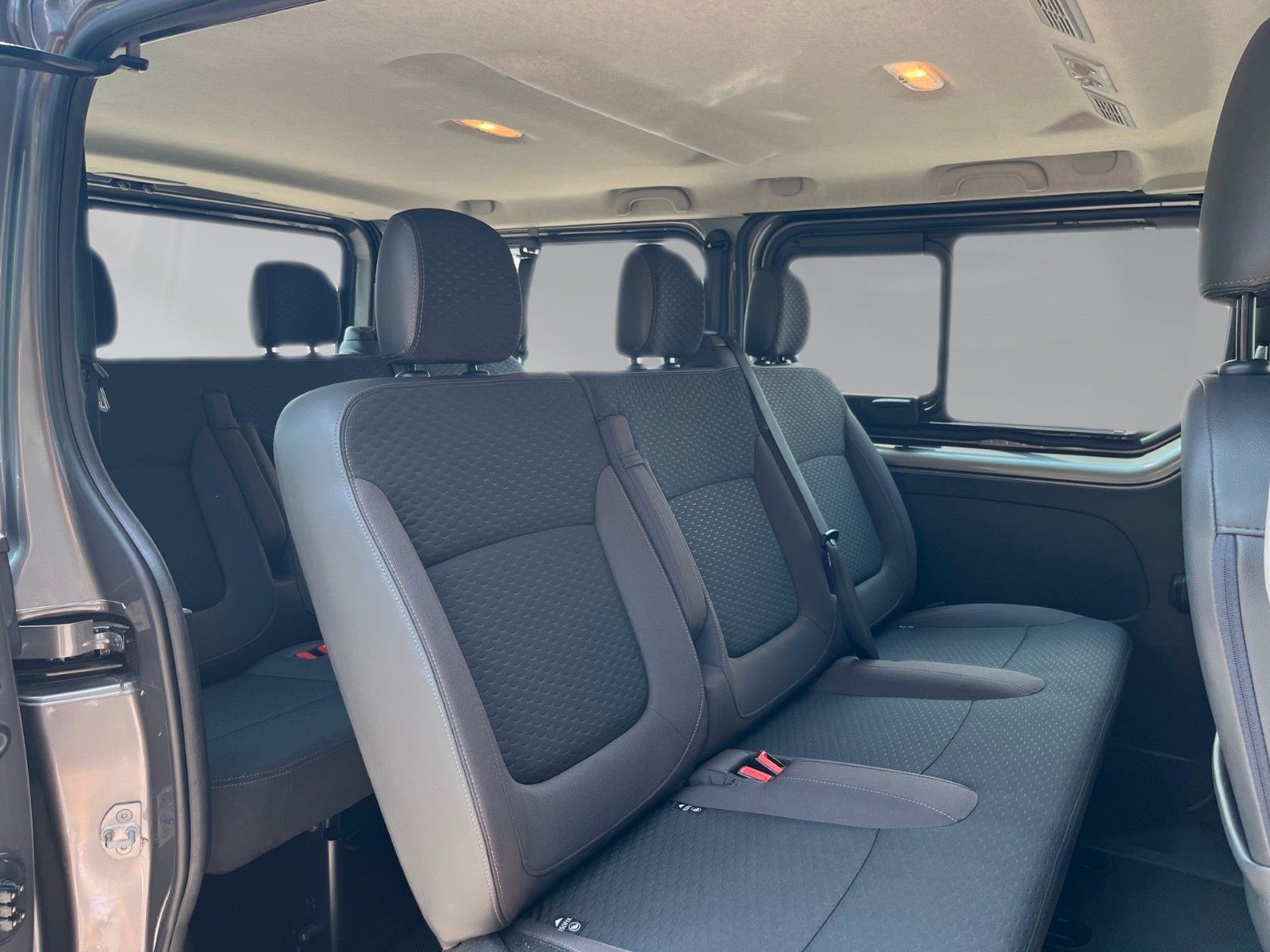 Fiat Talento Kombi L1H1 Family 8-Sitzer – Bild 10