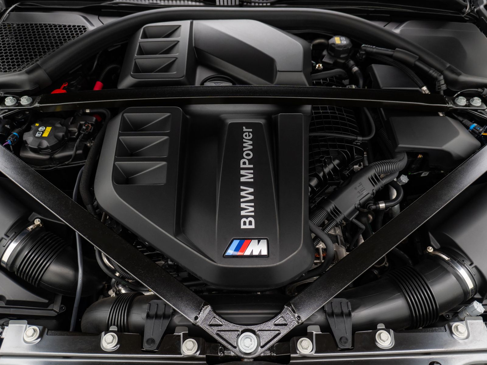 Fahrzeugabbildung BMW M4 Competition Kamera HUD DAB H/K Carbonsitze