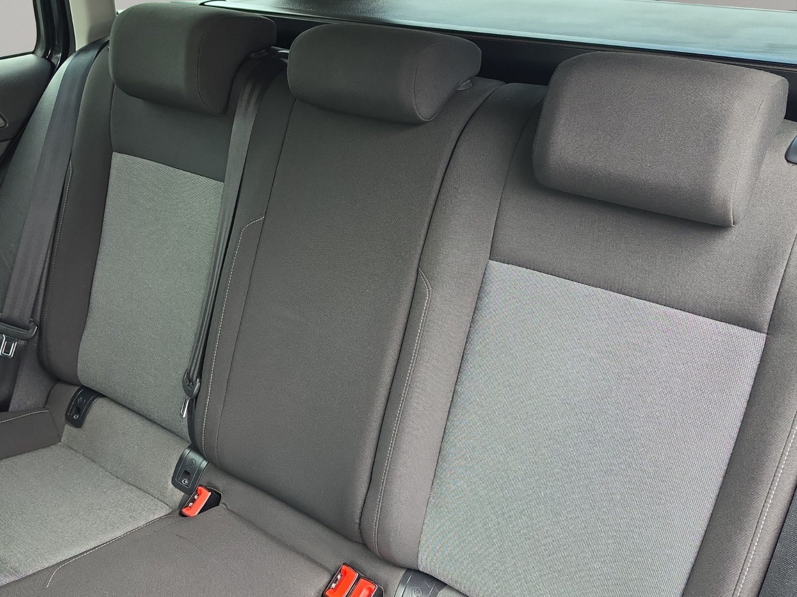 Fahrzeugabbildung Volkswagen Golf VII Variant Trendline BMT NAVI KLIMA SHZ
