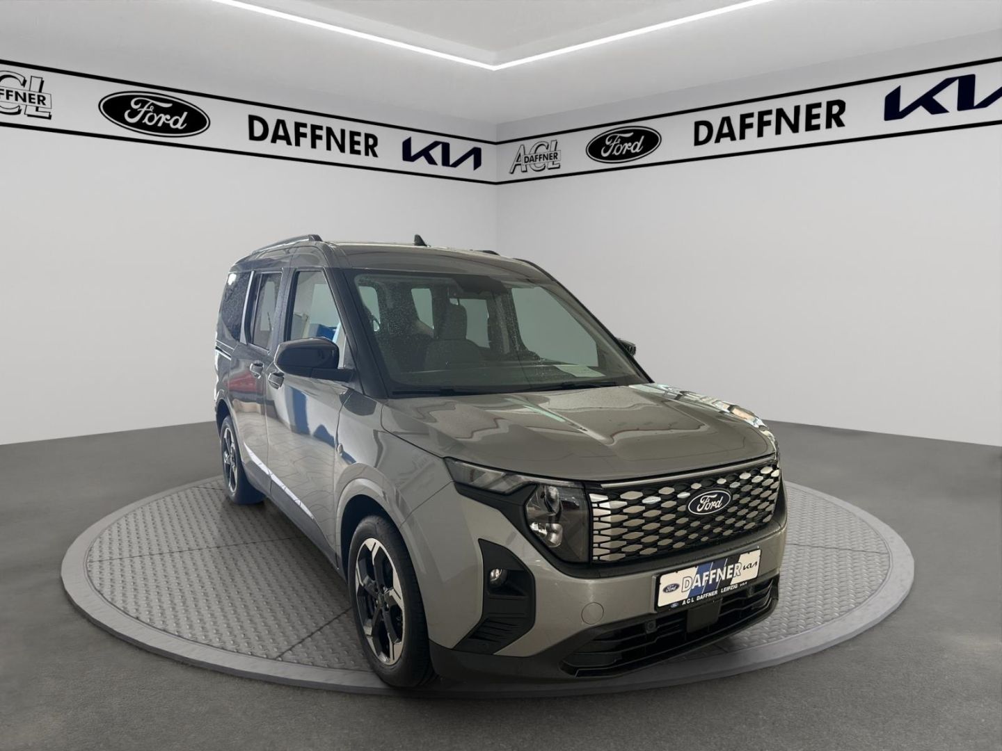 Fahrzeugabbildung Ford Tourneo Courier BEV Titanium Navi ACC Klimaautom