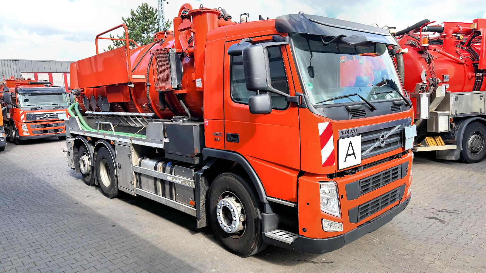 Volvo FM 420 EEV 6x2 Kroll 14m³ Saugfahrzeug ADR INOX