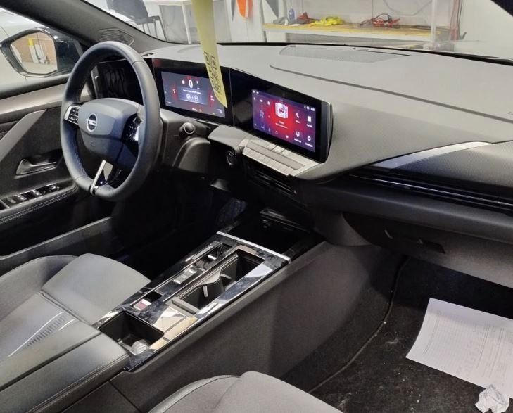 Fahrzeugabbildung Opel Astra L ST 1.2T GS LINE NAVI/LED/KAMERA/VIRT./SH
