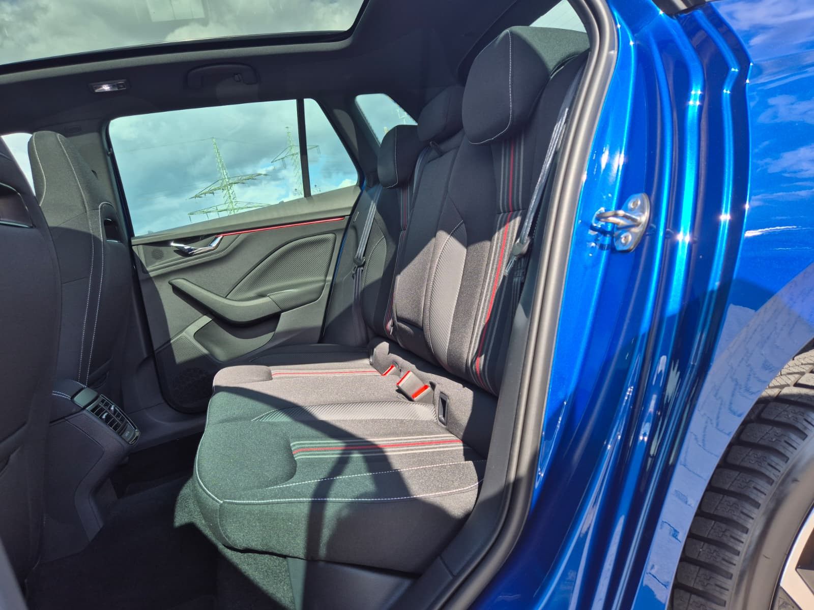 Fahrzeugabbildung SKODA Kamiq 1.5 TSI DSG Monte Carlo PANO*MATRIX*5J.GAR