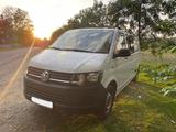 Volkswagen T6 mit liebevollem Camperausbau - VW Camper