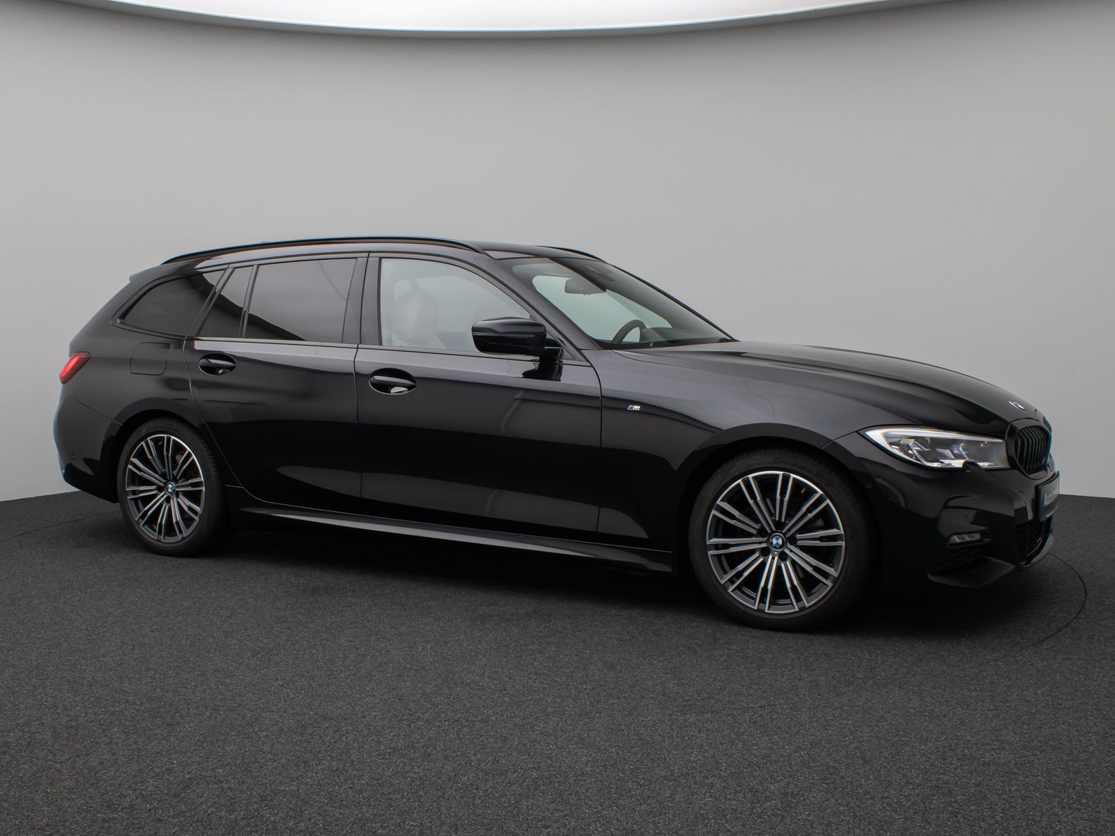 Fahrzeugabbildung BMW 320d M Sport Panorama Laser Kamera HUD DAB HiFi