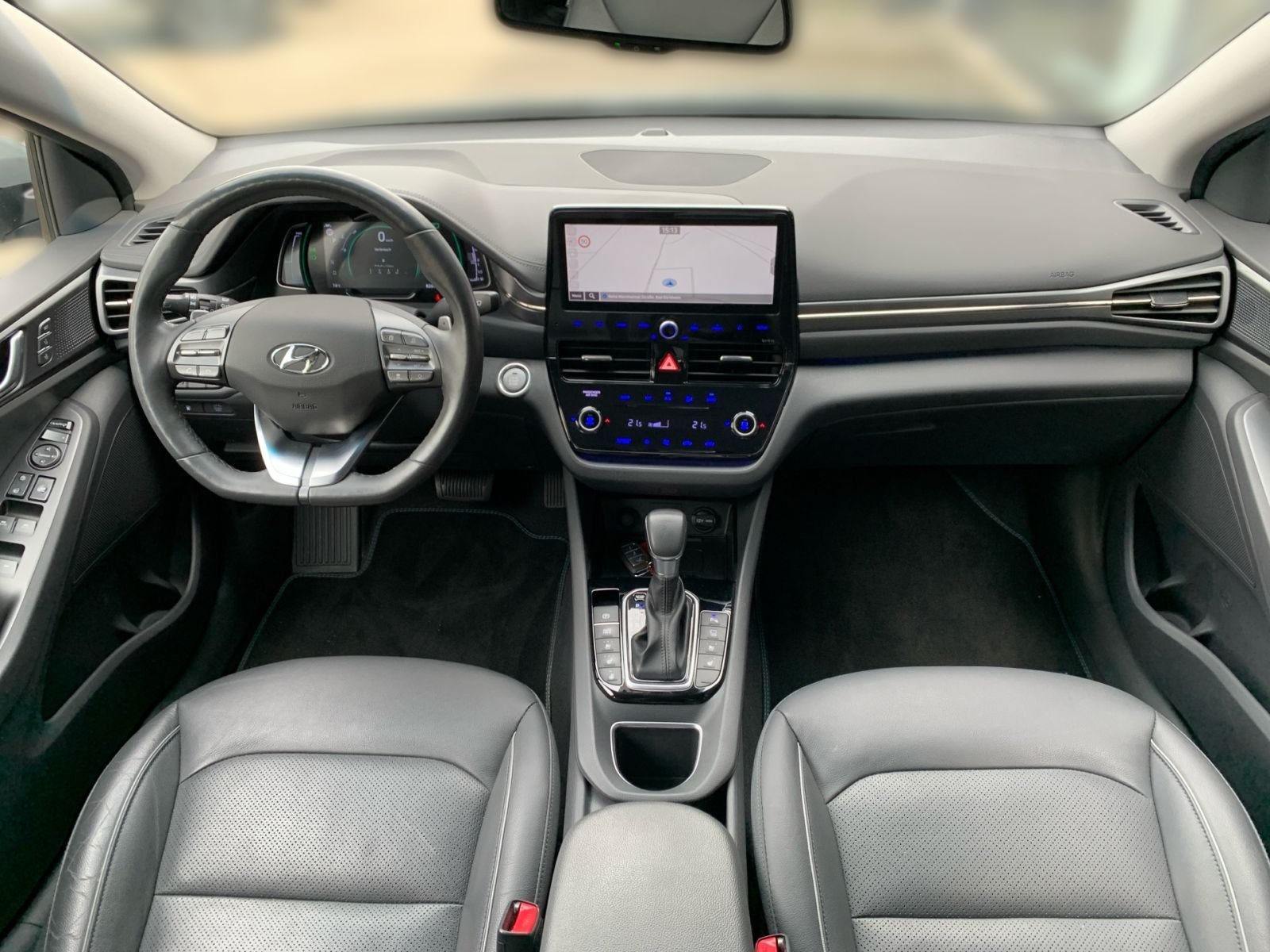 Fahrzeugabbildung Hyundai IONIQ 1,6 GDI Premium-Paket Hybrid