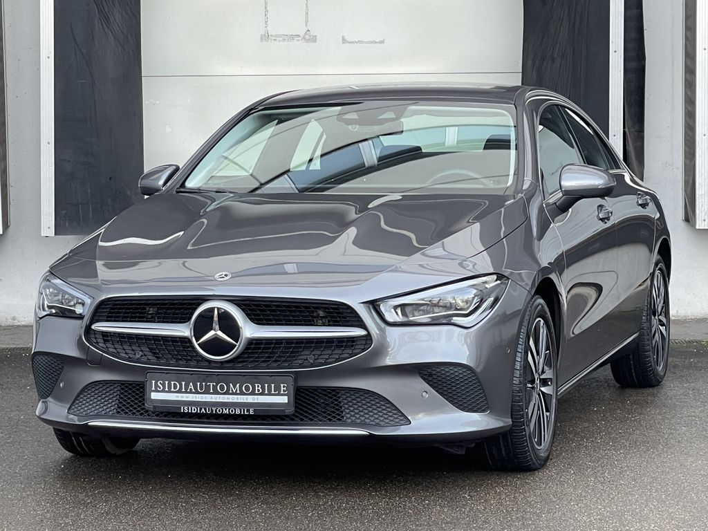 Mercedes-Benz CLA 220