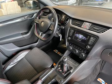 Skoda Octavia Combi RS *2.Hd*Xenon*Navi*