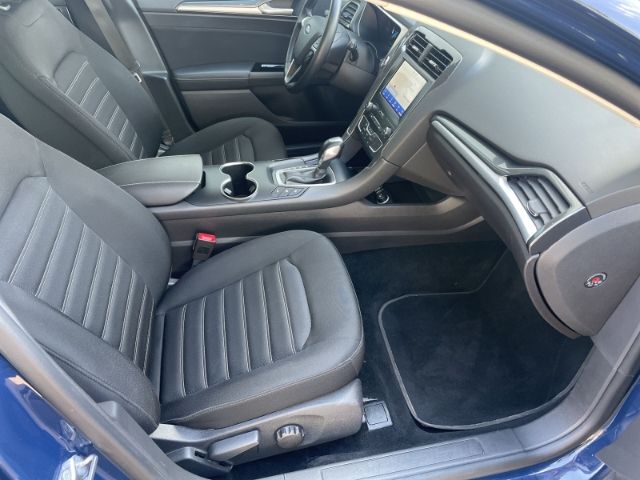 Fahrzeugabbildung Ford Mondeo 2.0 Hybrid, Trend Autom. AHK, Navi, Rückf