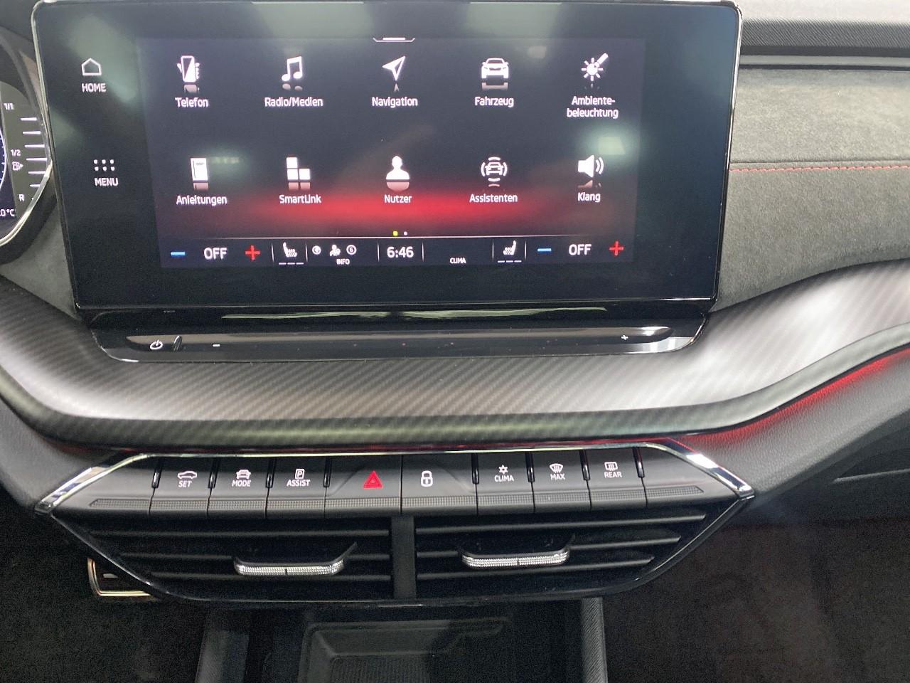 Skoda Octavia Combi RS Plus 2.0 TDI DSG 4x4 NAVI+AHK