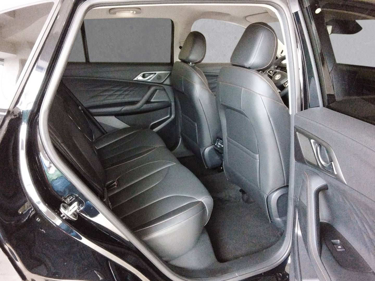 Fahrzeugabbildung MG HS PHEV Luxury *Preis nur mit Finanzierung*