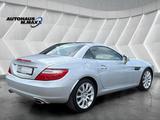 Mercedes-Benz SLK 200 Roadster Airscarf Leder Panorama Sitzh. - Mercedes-Benz SLK 200 in Frankfurt (Main)