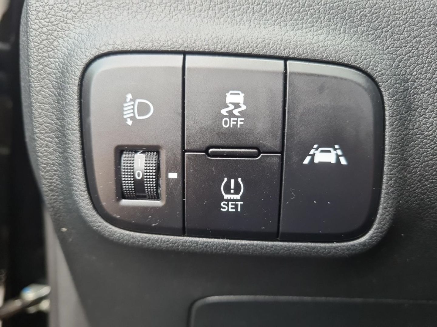 Fahrzeugabbildung Hyundai i10 New MJ21 1.0 Benzin M T Select
