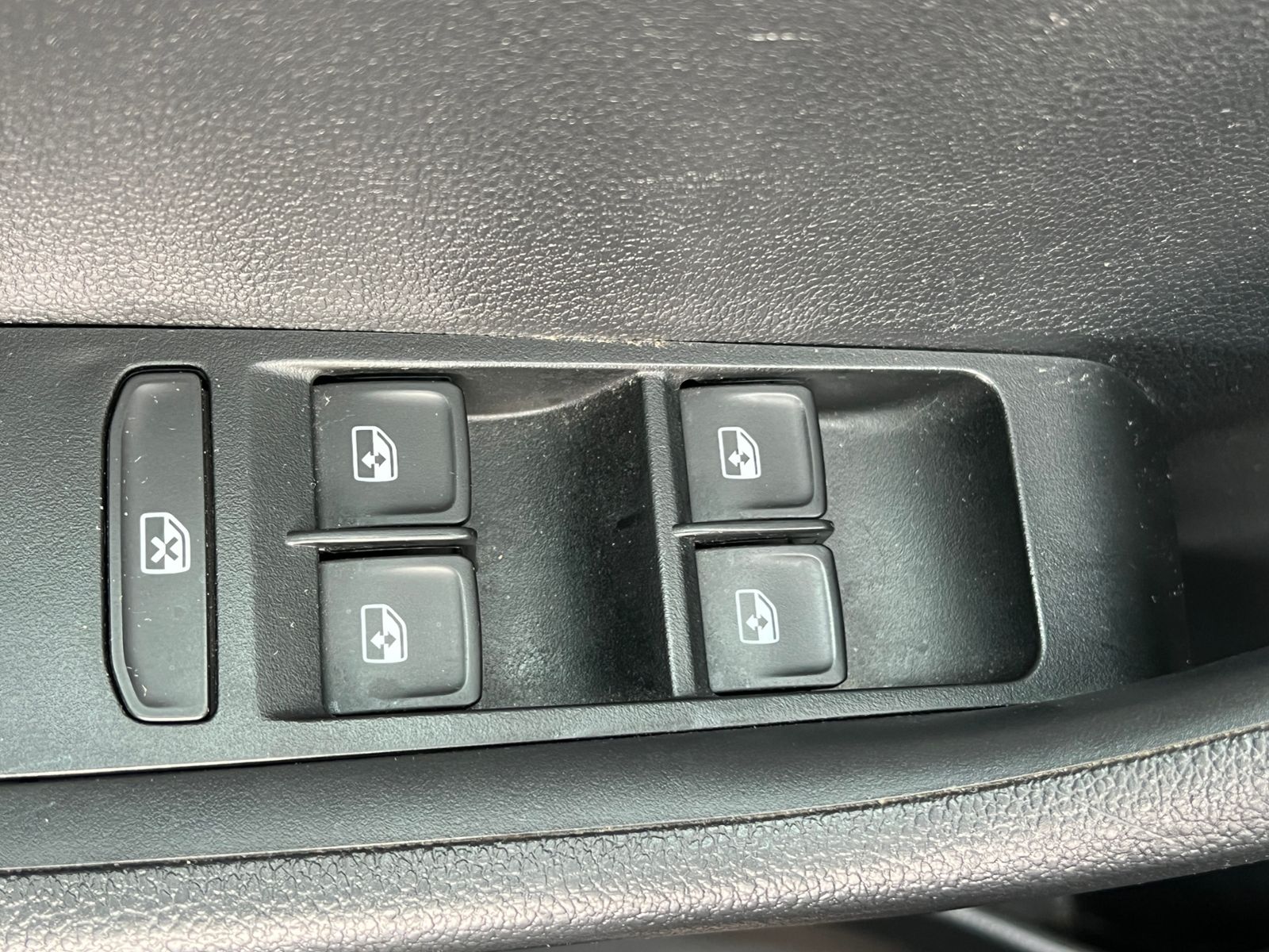 Fahrzeugabbildung SKODA Fabia Combi Clever Best of 1.0 TSI *Bi-LED, Pano