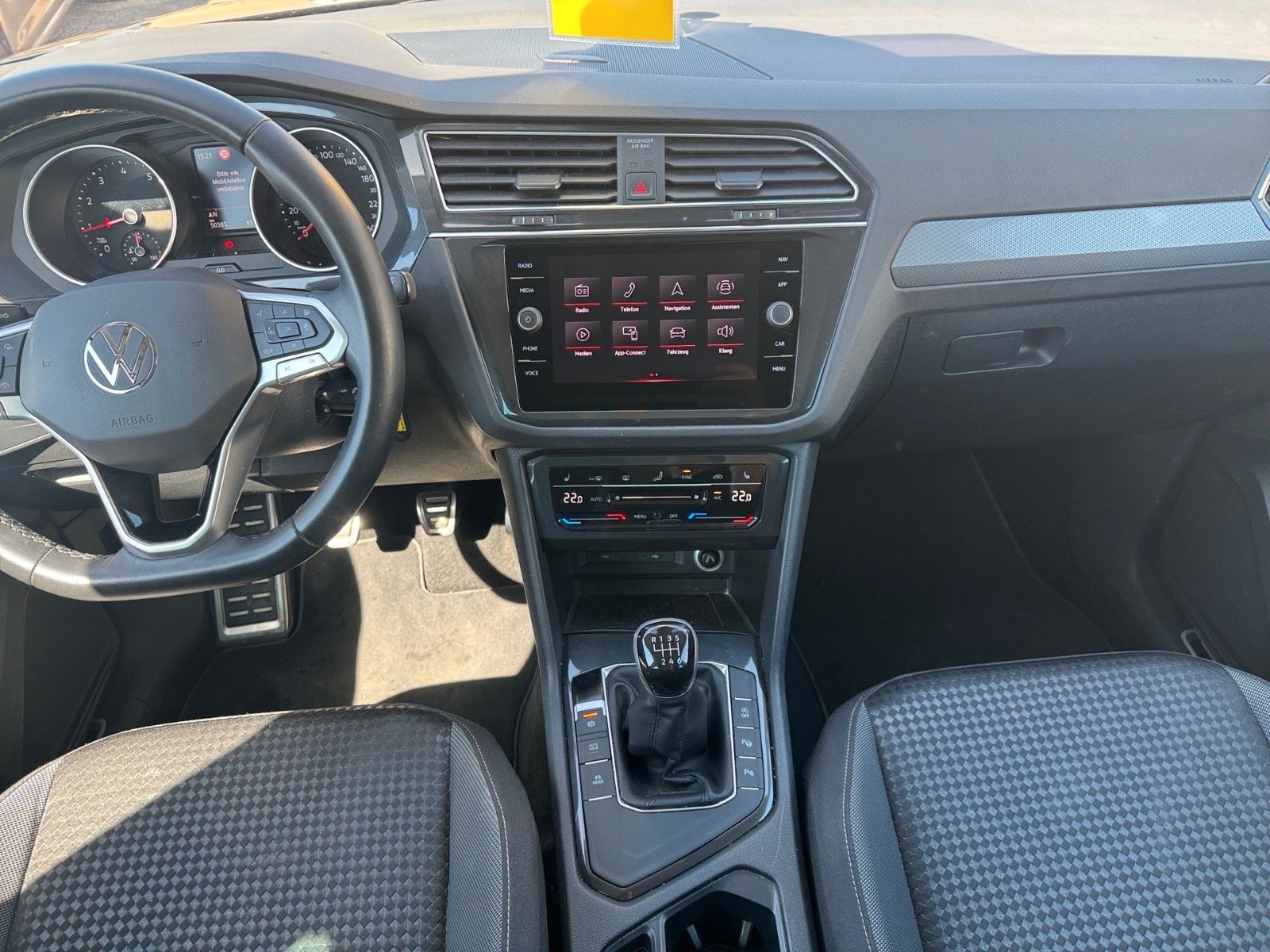 Fahrzeugabbildung Volkswagen Tiguan Life ACTIVE 1.5 TSI