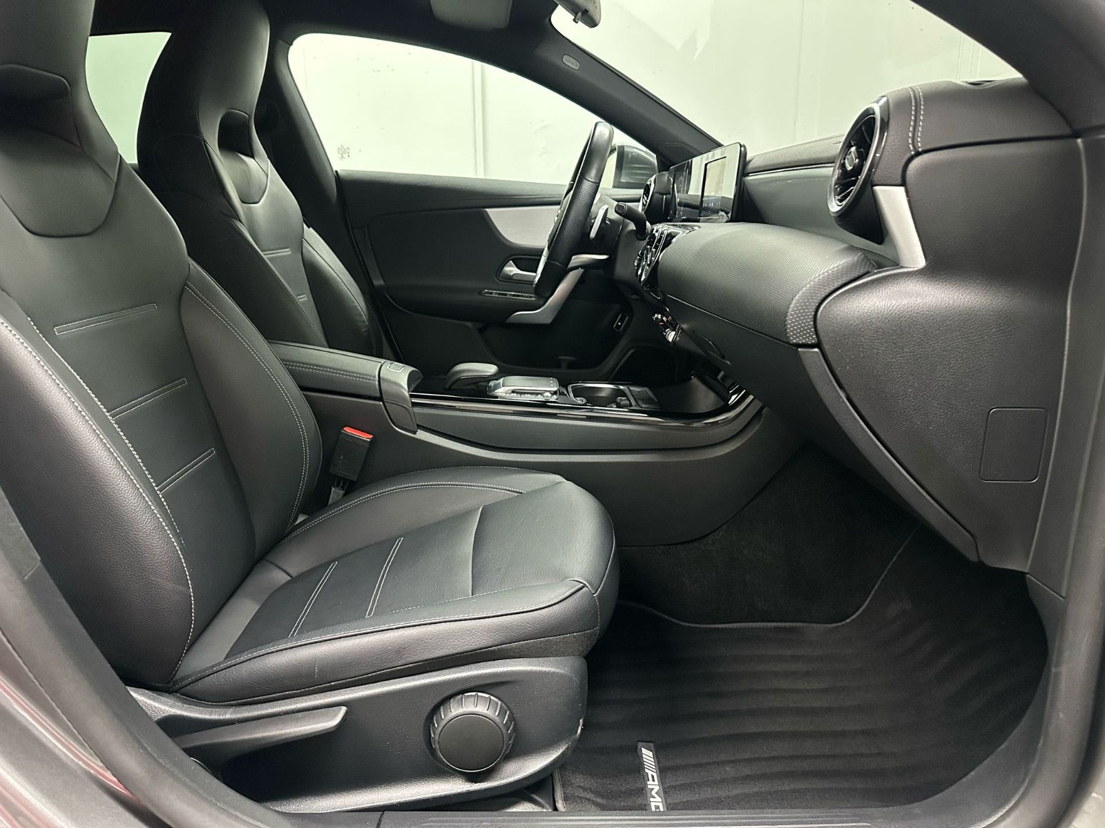 Fahrzeugabbildung Mercedes-Benz CLA 250 e ShootingBrake *AMG*EXCLSUIVE*KAMERA