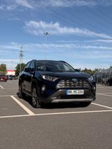 Toyota RAV4 Hybrid Style Selection - gebrauchte Toyota RAV 4 aus dem Jahr 2019