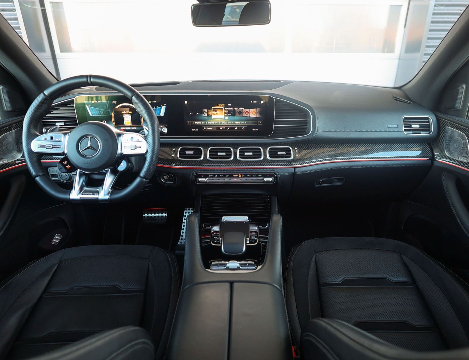 Mercedes-Benz GLE 53 AMG | Pano - AHK - HUD imagem 3