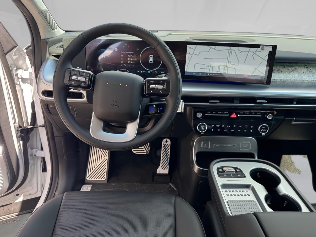 Fahrzeugabbildung Hyundai IONIQ 9 UNIQ *Pano*Relax-Paket* 2xKlima 360 ACC