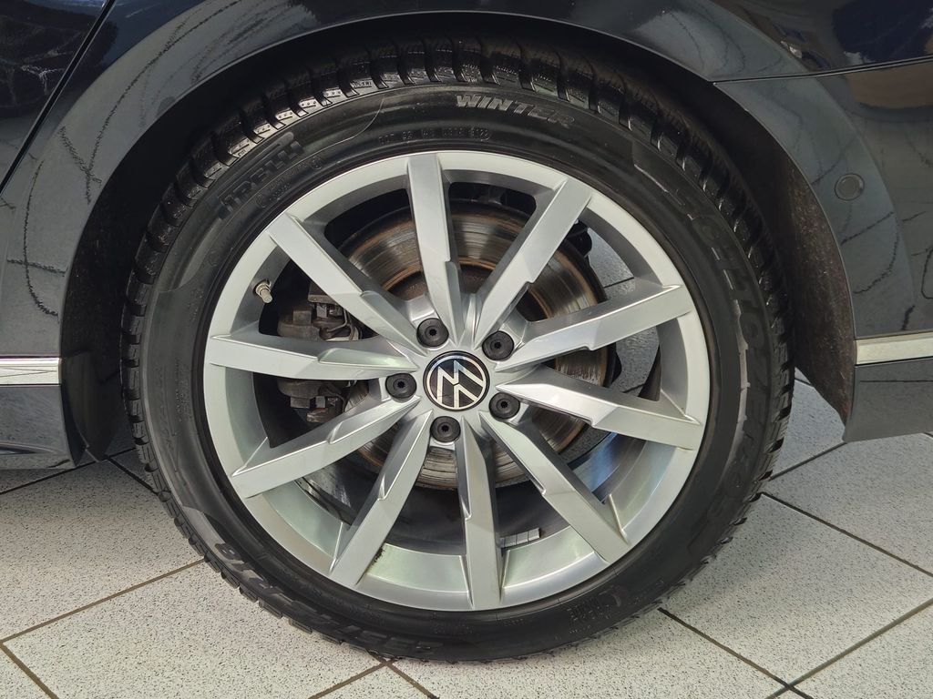 Volkswagen Passat Variant Elegance 4M R-line*PANO*HUD*STHZG