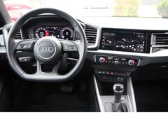 Fahrzeugabbildung Audi A1 40 TFSI S line Competition!*Black Style!*1.Hd