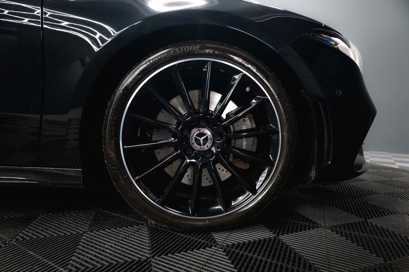 Fahrzeugabbildung Mercedes-Benz A 250 AMG Line Night-Paket *ACC*Head Up*DAB*19%*