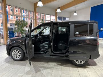 Ford Tourneo Courier Titanium AHK