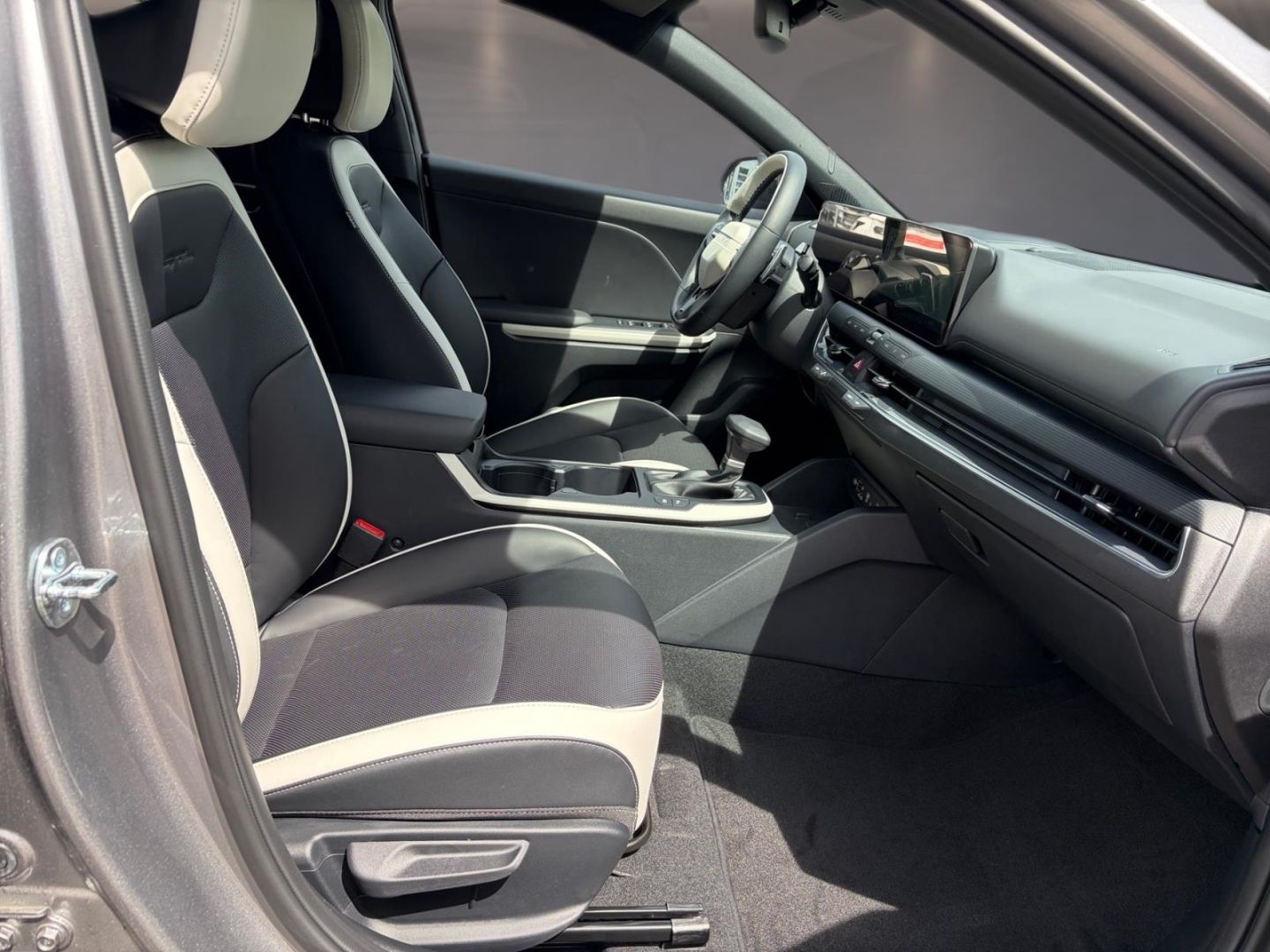Fahrzeugabbildung Kia K4 SW 1.6 T-GDI 132 kW GT-Line HUD Navi Digitale