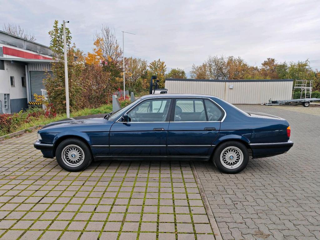 BMW 735