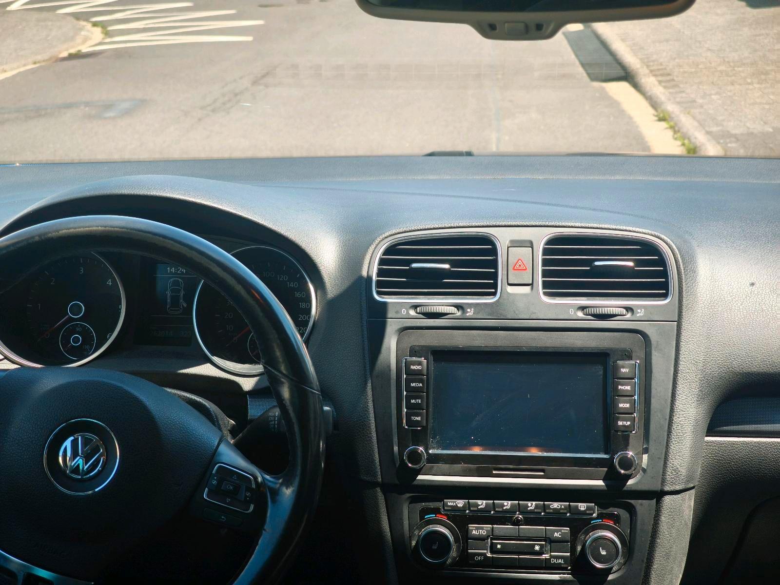 Volkswagen Golf 2011 — photo 11