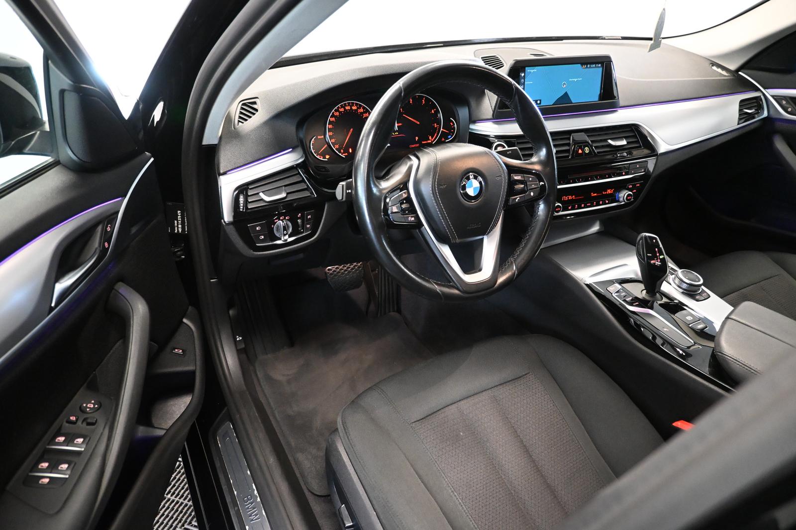 BMW 520 d Lim. *LED *SHZ *KAMERA *VIRTUAL*19ZOLL